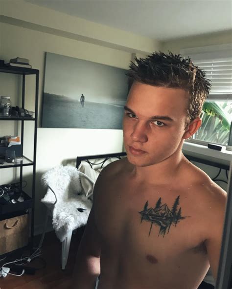 See a recent post on Tumblr from panvin-velourr about thegavinmacintosh. . Gavin macintosh nude